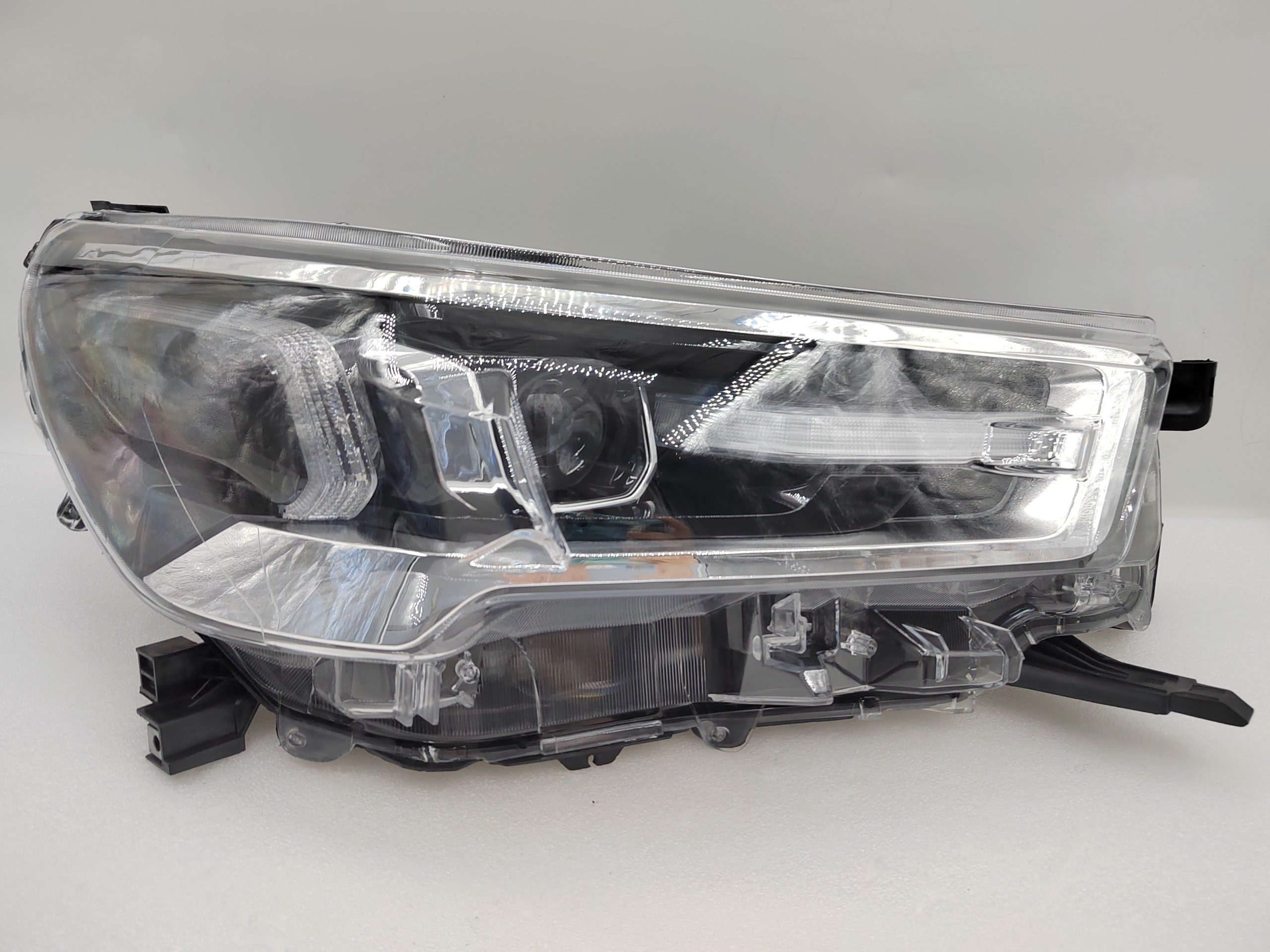 TOYOTA HILUX REVO 2020-2023 LED R.H.S HEADLIGHT ASSEMBLY