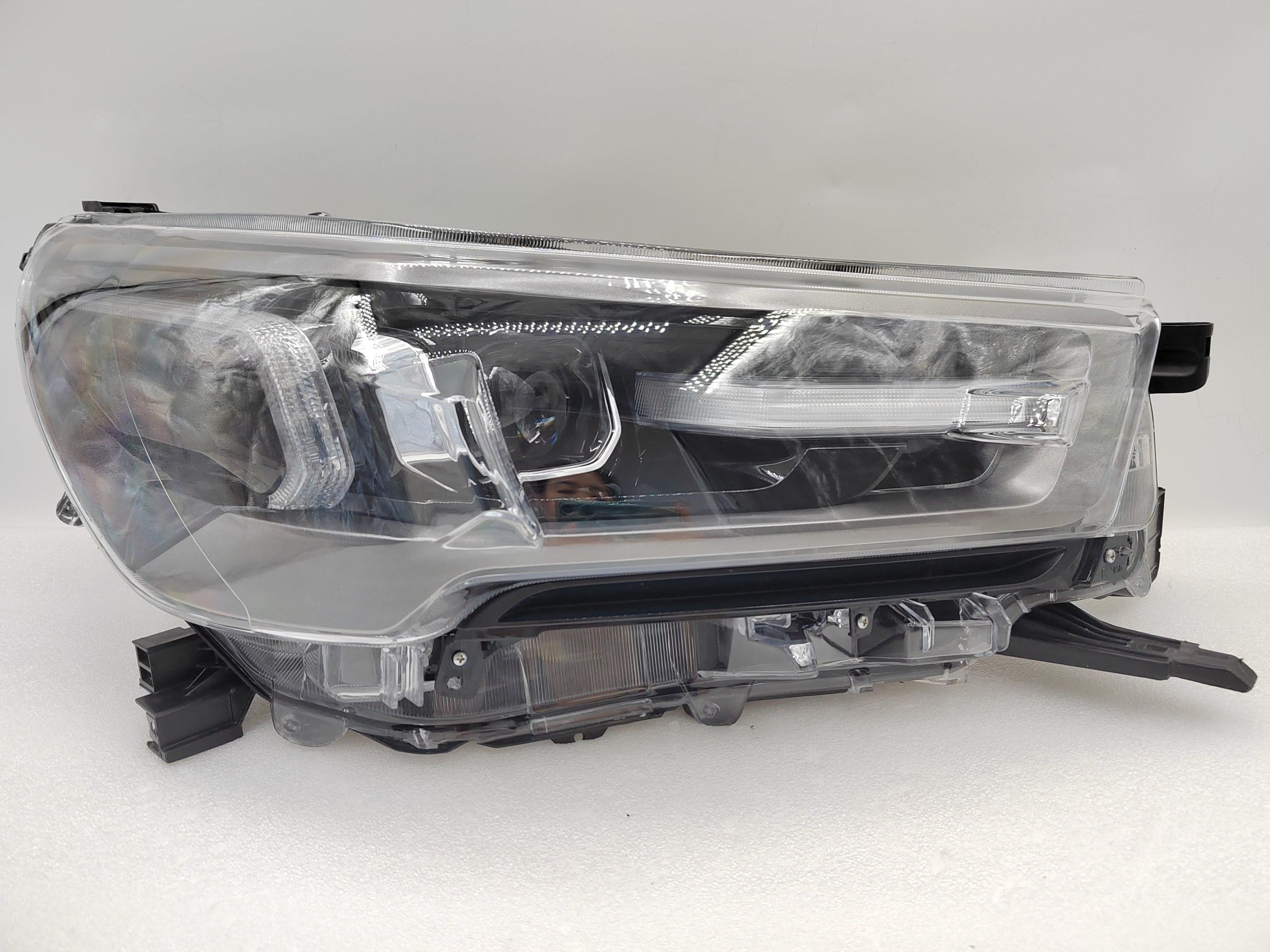 TOYOTA HILUX REVO 2020-2023 LED R.H.S HEADLIGHT ASSEMBLY