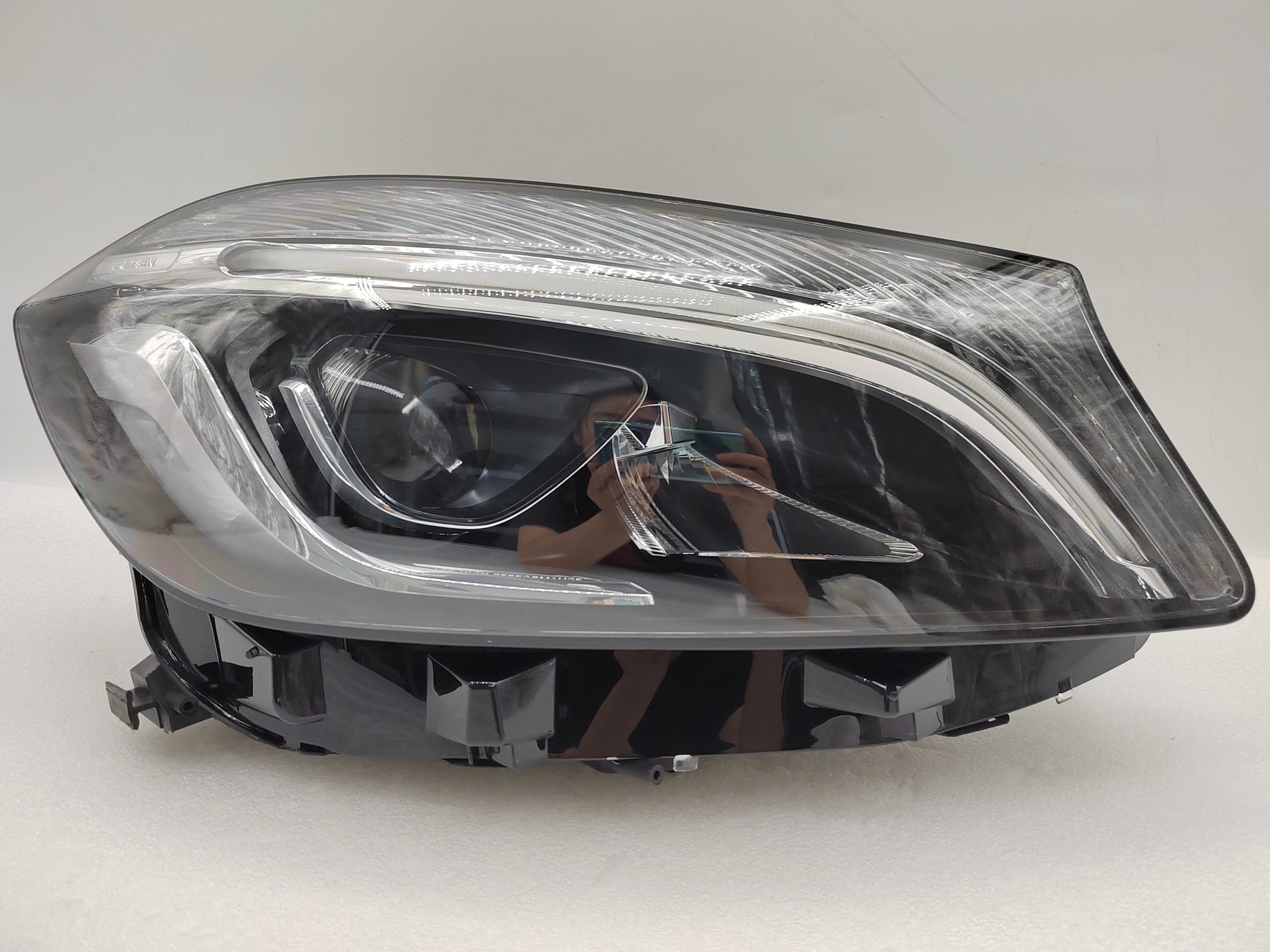 MERCEDES-BENZ A-CLASS W176 2016-2017 LED R.H.S HEADLIGHT ASSEMBLY