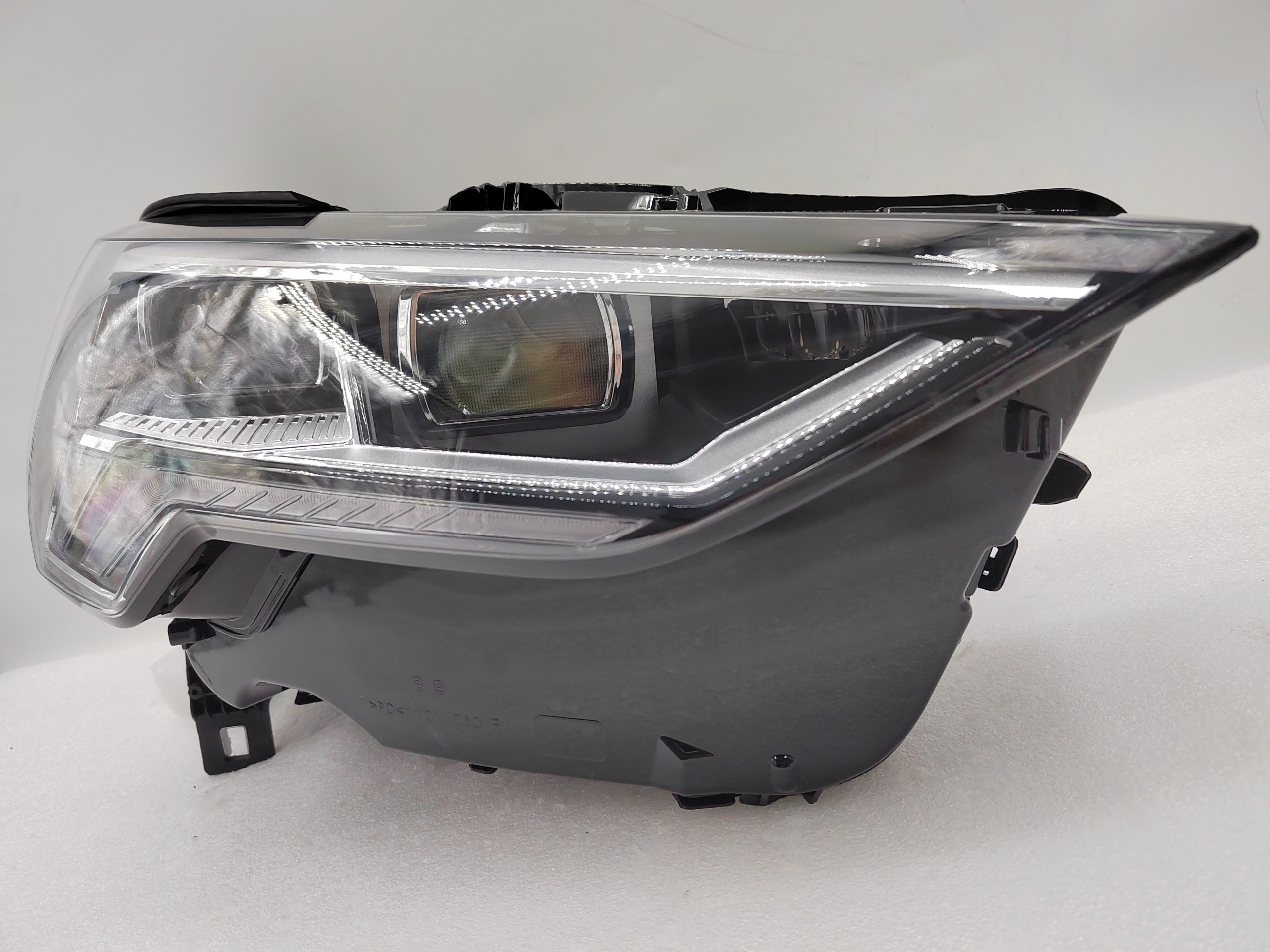 AUDI Q3 83A 2019-2023 FULL LED R.H.S HEADLIGHT ASSEMBLY