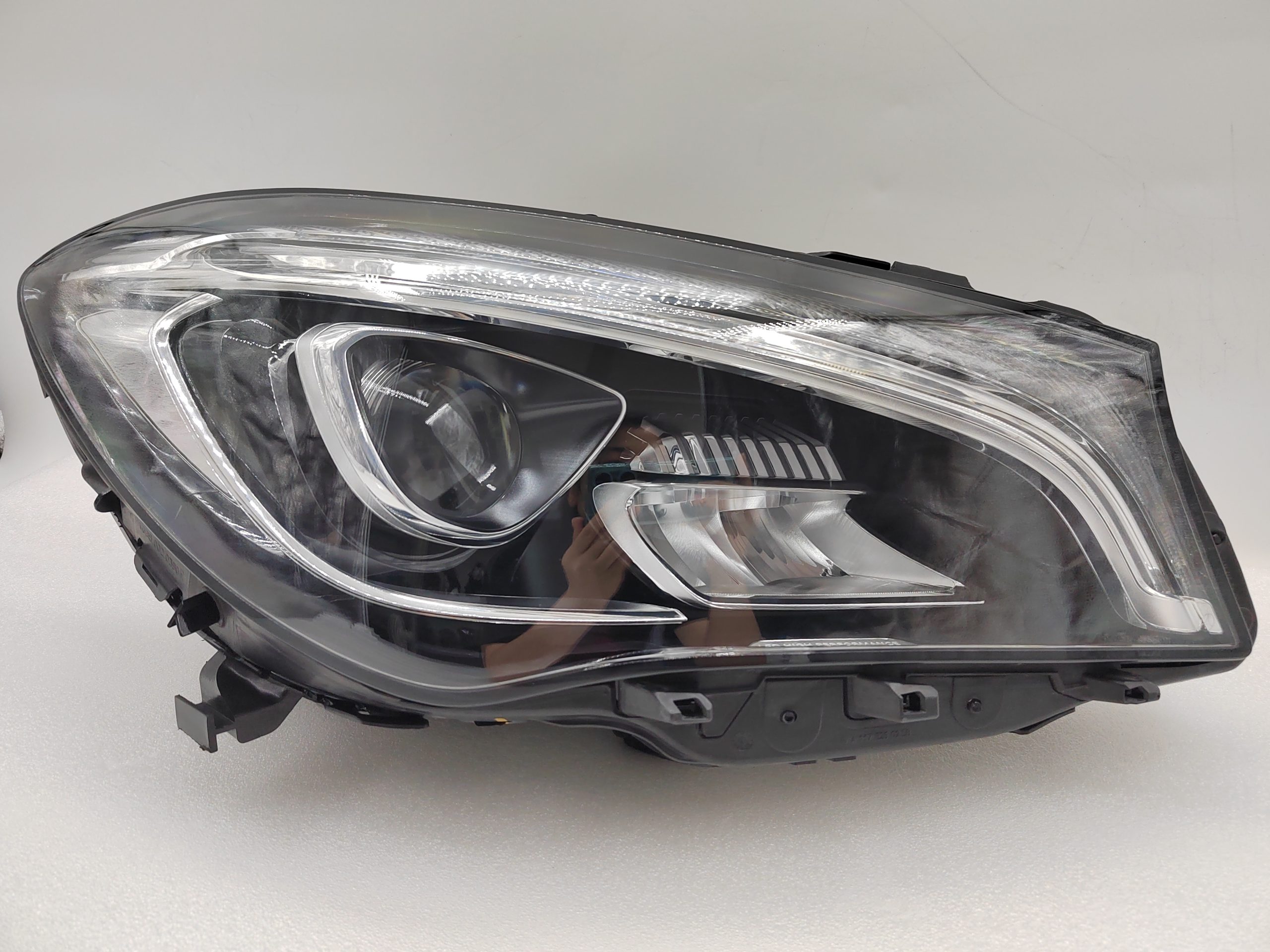 MERCEDES-BENZ CLA-CLASS W117 CLA250 2016-2019 LED R.H.S HEADLIGHT ASSEMBLY