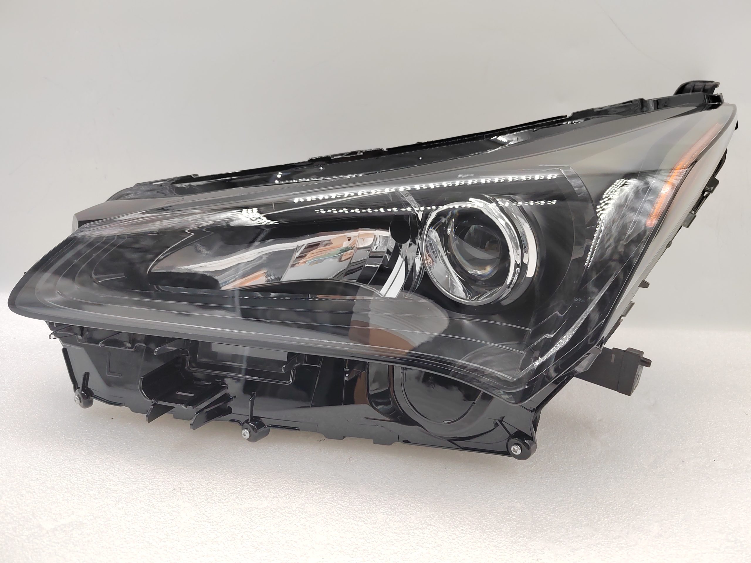 LEXUS NX 200T 2015-2017 LED L.H.S HEADLIGHT ASSEMBLY