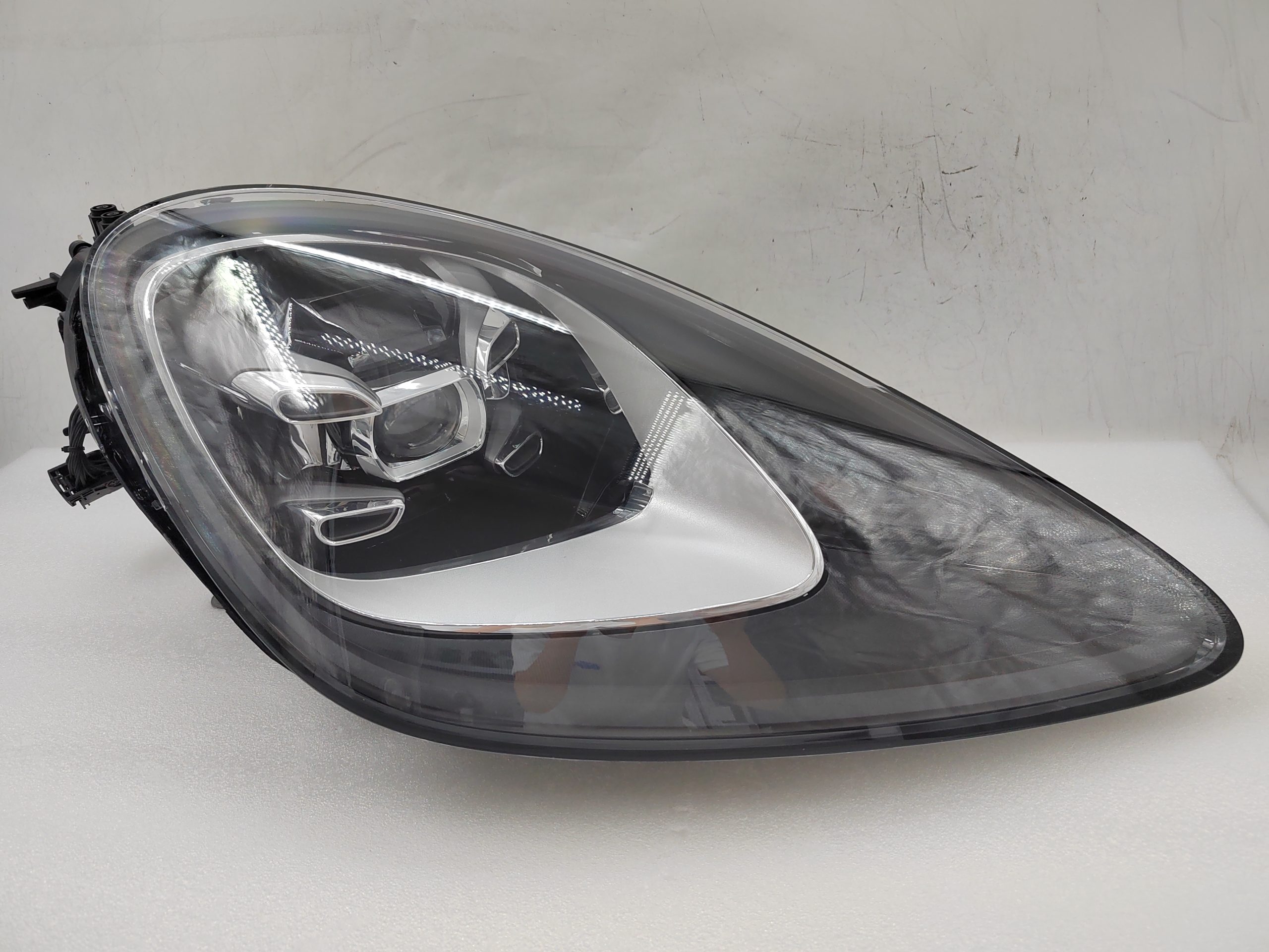 PORSCHE CAYENNE 2019-2022 LED R.H.S HEADLIGHT ASSEMBLY