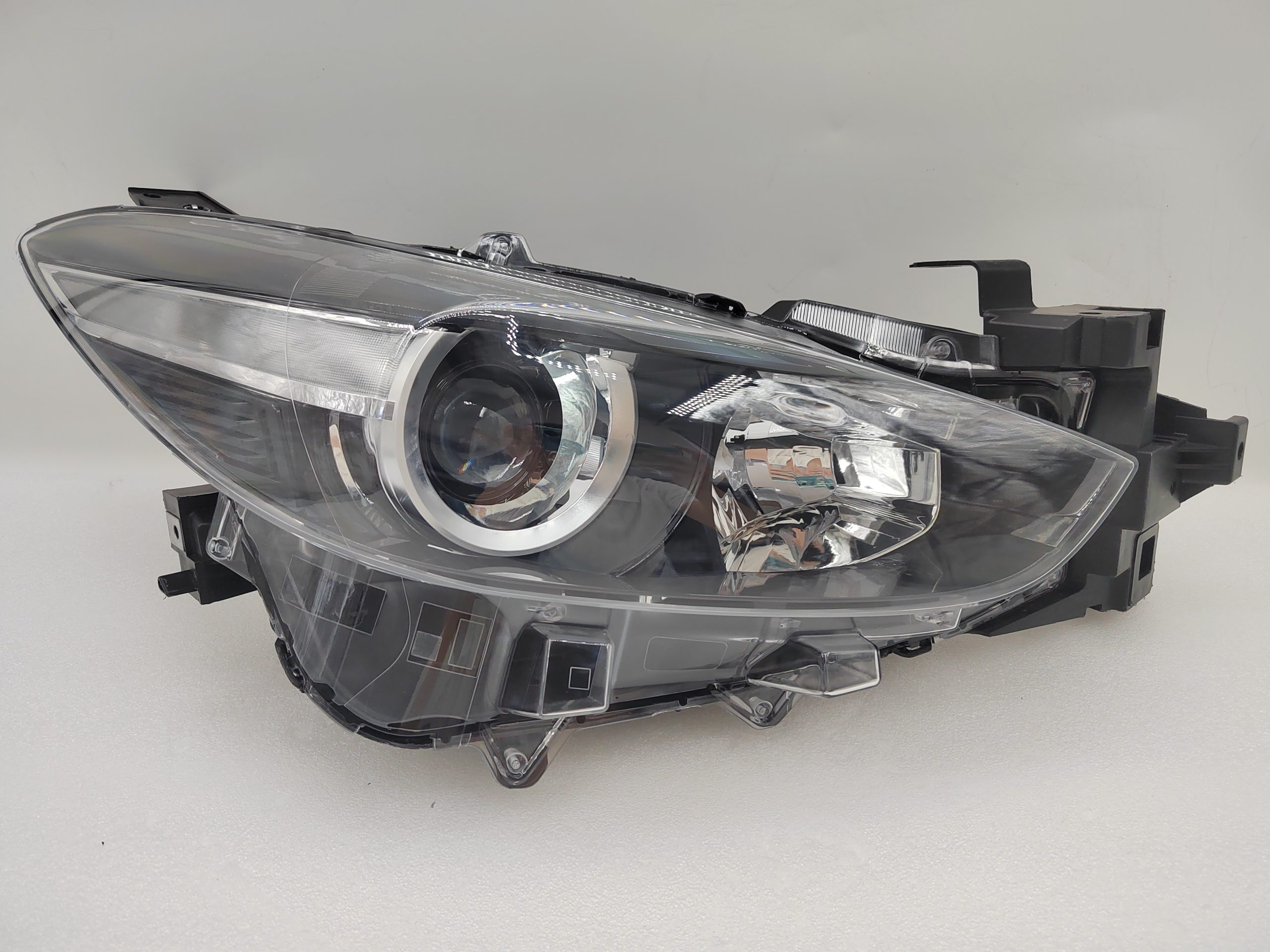 MAZDA 3 2017-2019 HALOGEN R.H.S HEADLIGHT ASSEMBLY