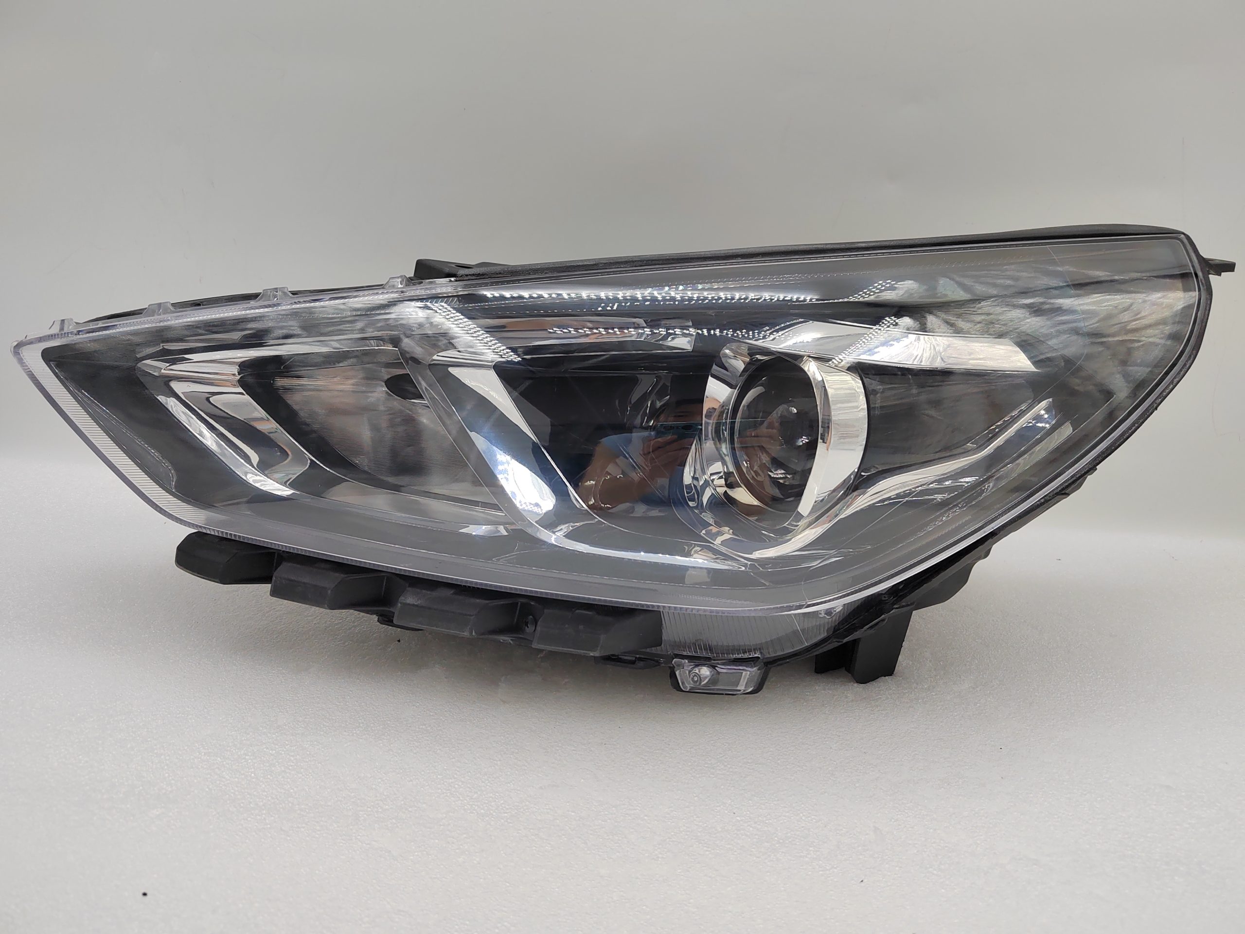 HYUNDAI I30 HATCH 2020-2023 HALOGEN L.H.S HEADLIGHT ASSEMBLY