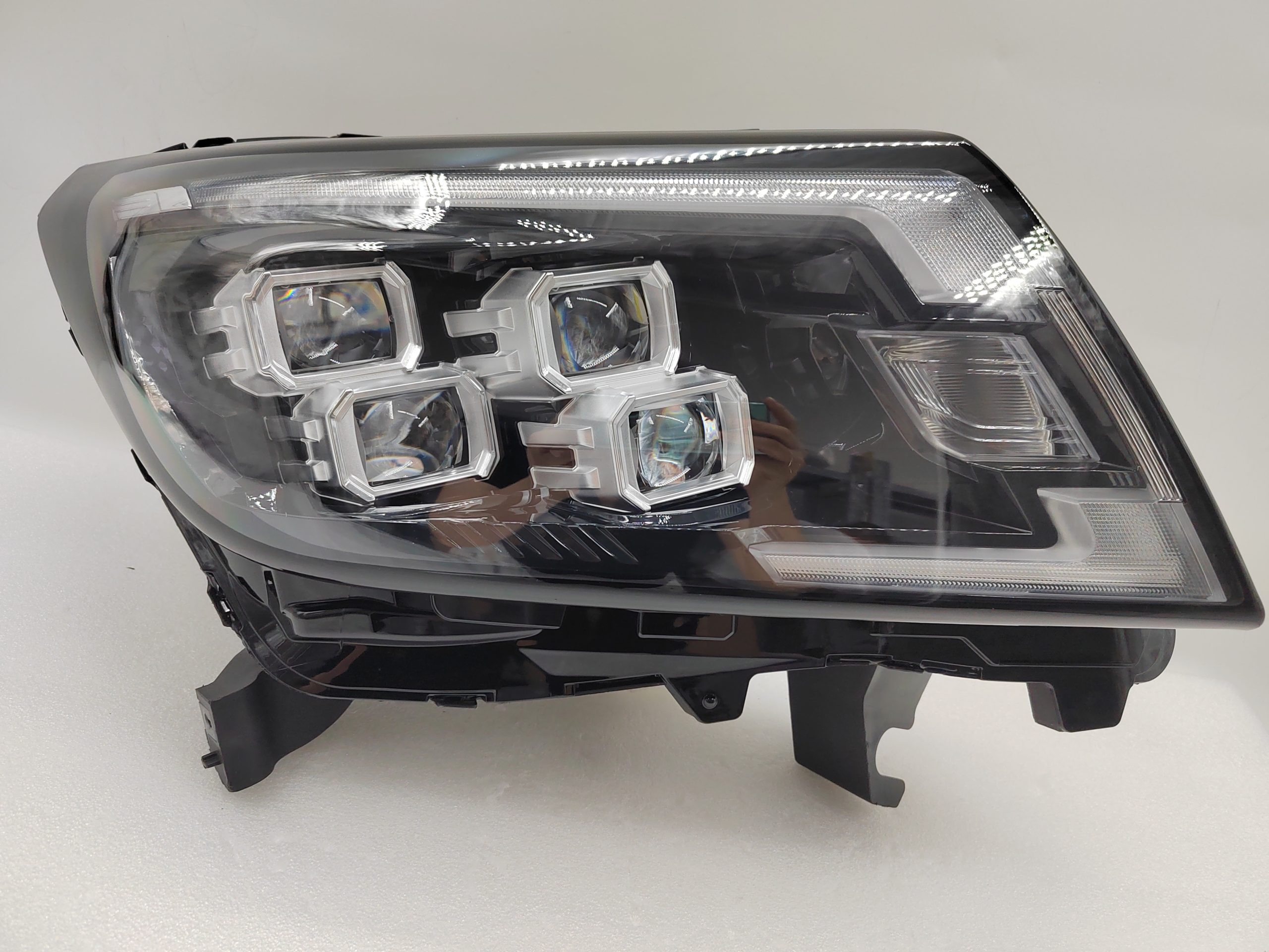 NISSAN NAVARA 2021-2023 LED R.H.S HEADLIGHT ASSEMBLY