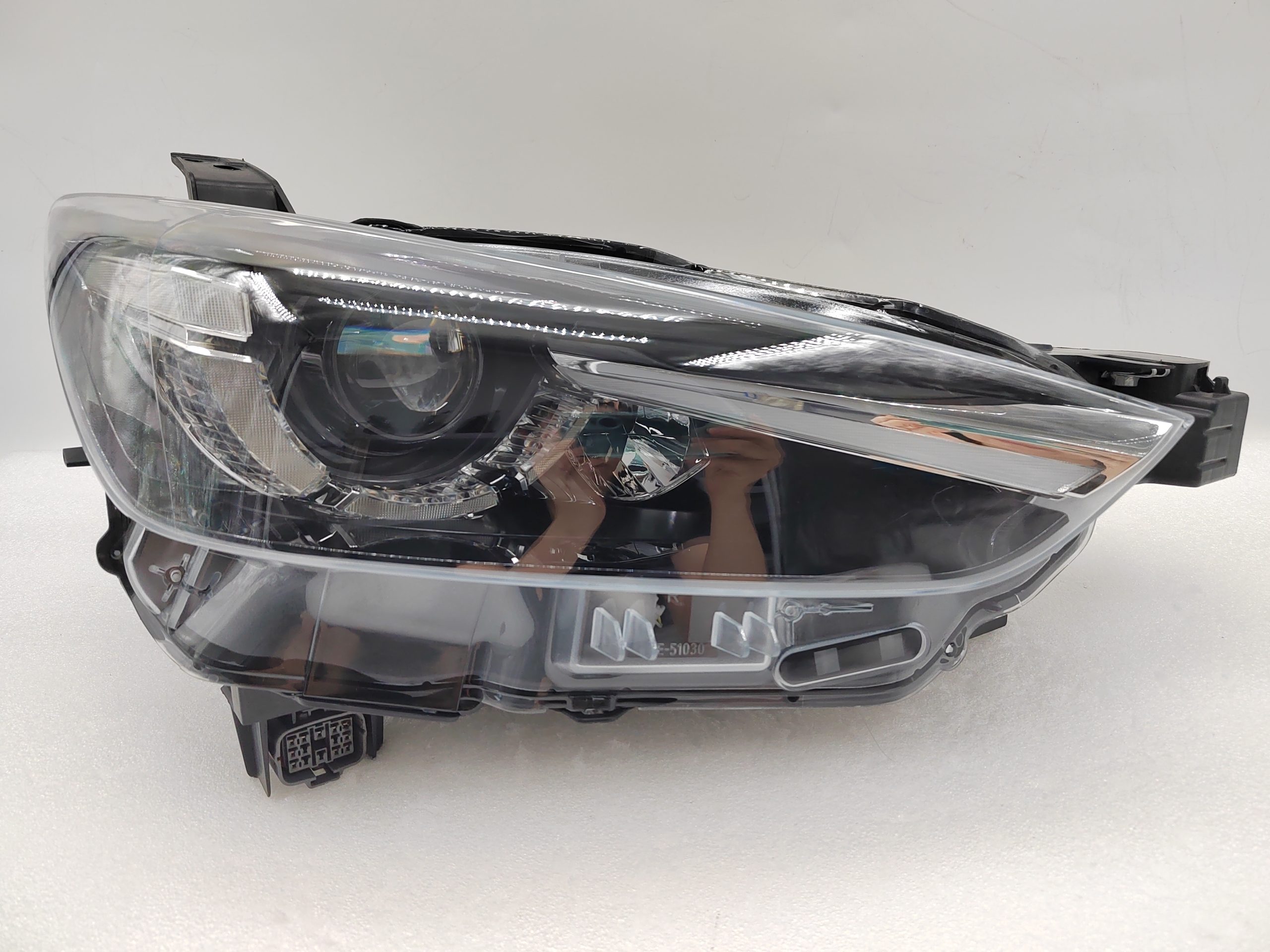 MAZDA CX-3 2016-2018 LED R.H.S HEADLIGHT ASSEMBLY