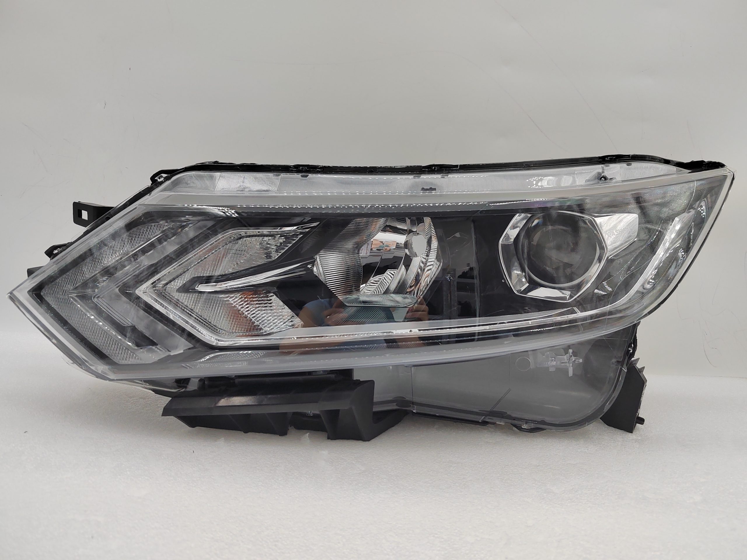 NISSAN QASHQAI J11 2017-2020 HALOGEN L.H.S HEADLIGHT ASSEMBLY