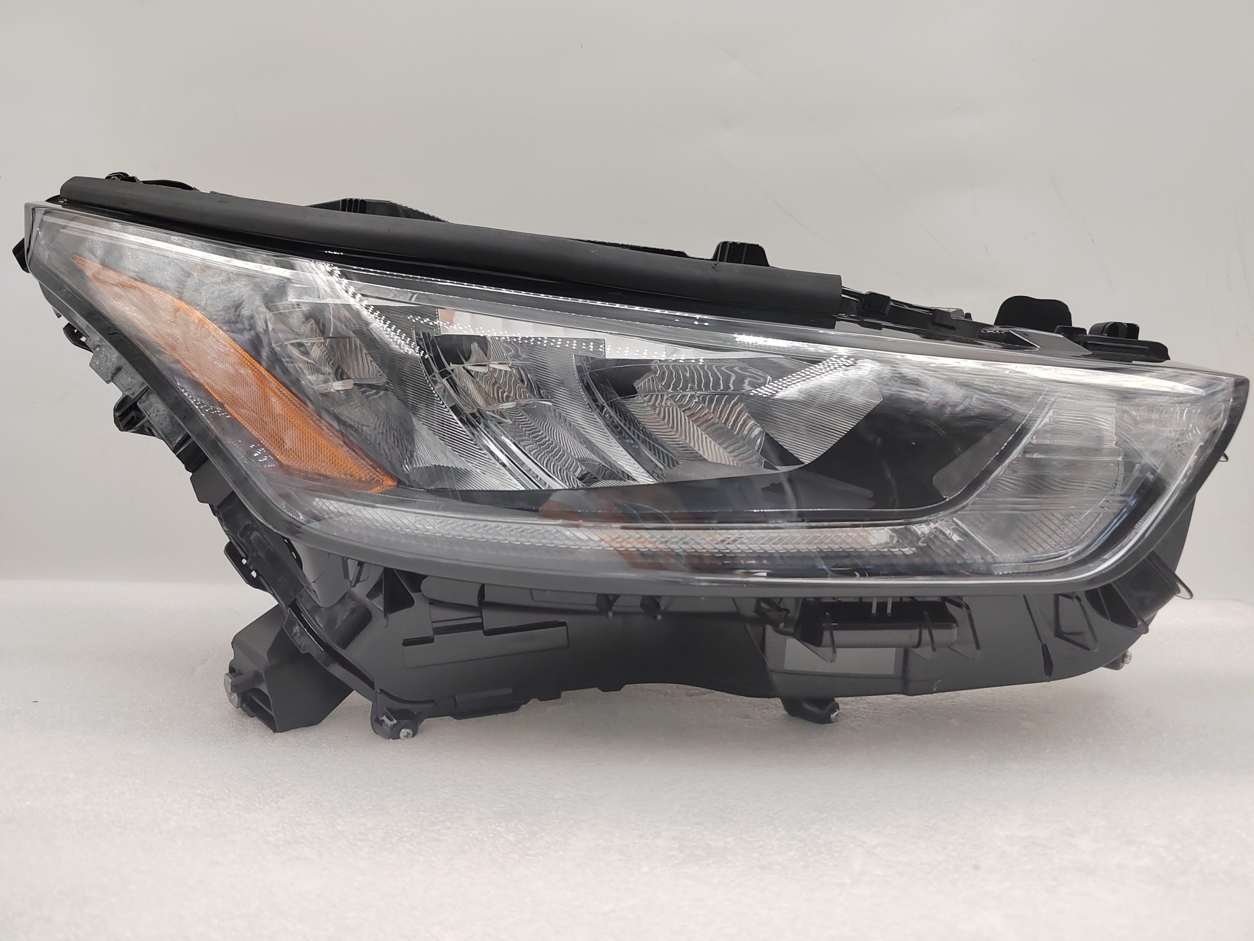 TOYOTA KLUGER 2020-2023 LED R.H.S HEADLIGHT ASSEMBLY