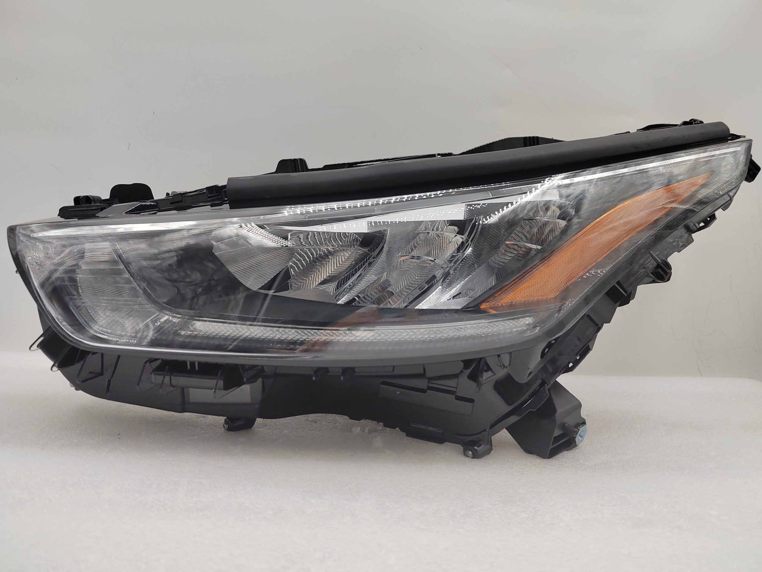 TOYOTA KLUGER 2020-2023 LED L.H.S HEADLIGHT ASSEMBLY