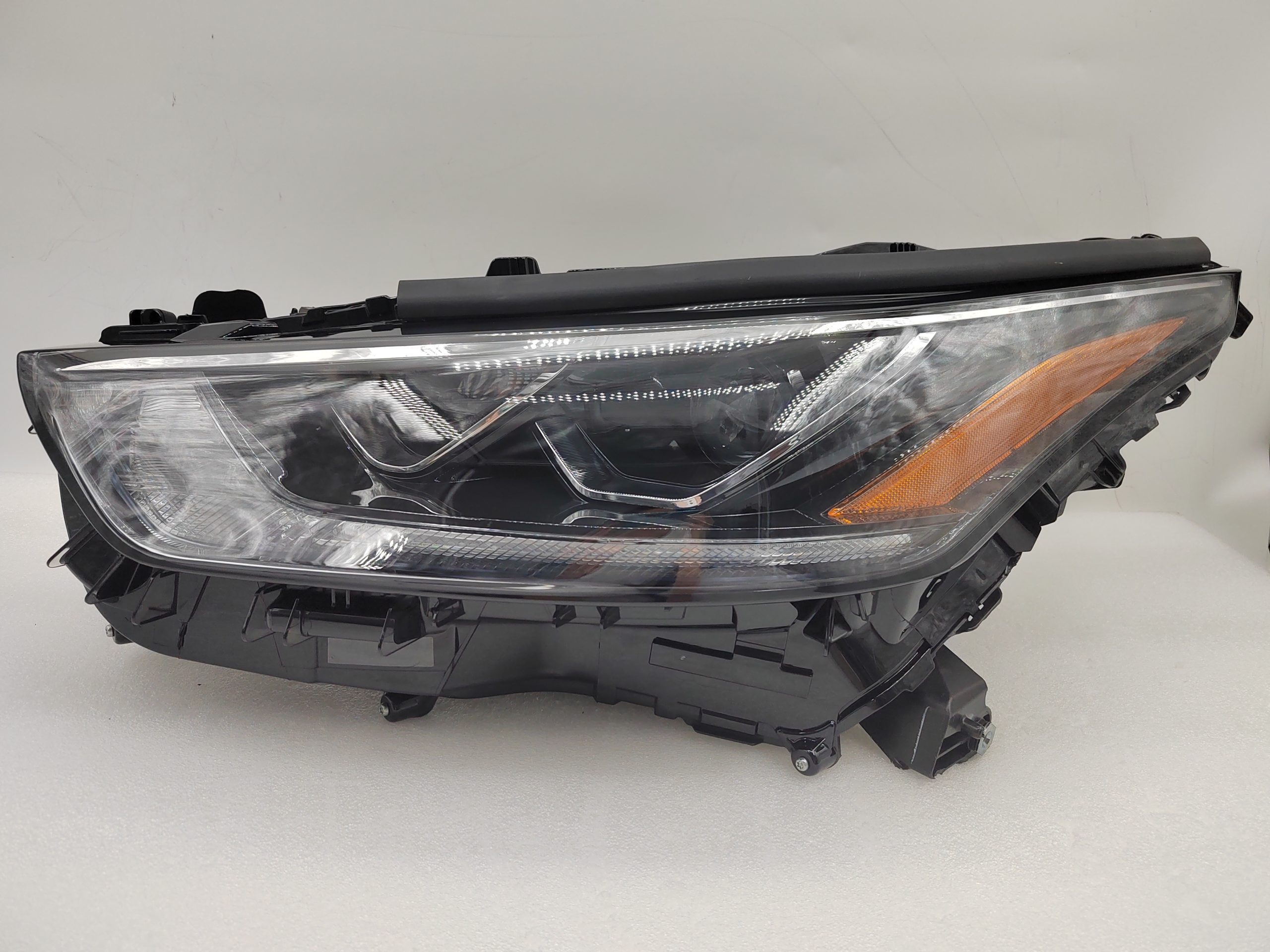 TOYOTA KLUGER 2020-2023 LED L.H.S HEADLIGHT ASSEMBLY