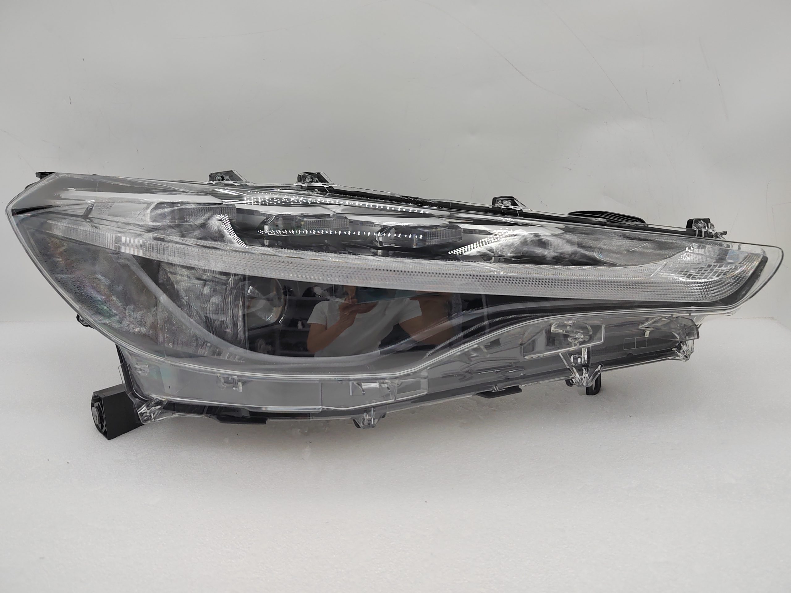 TOYOTA COROLLA CROSS 2021-2023 LED R.H.S HEADLIGHT ASSEMBLY