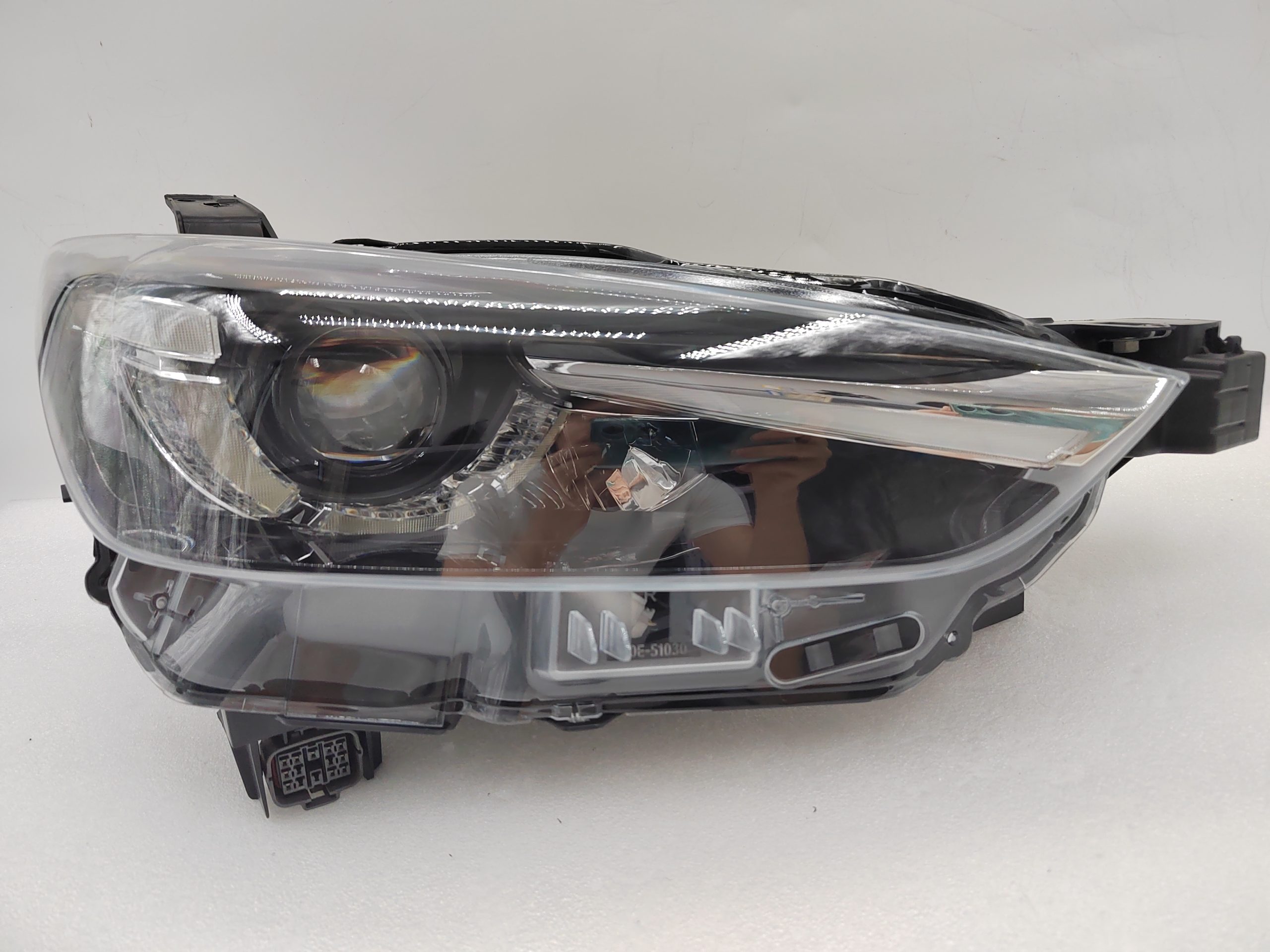 MAZDA CX-3 2016-2018 LED R.H.S HEADLIGHT ASSEMBLY