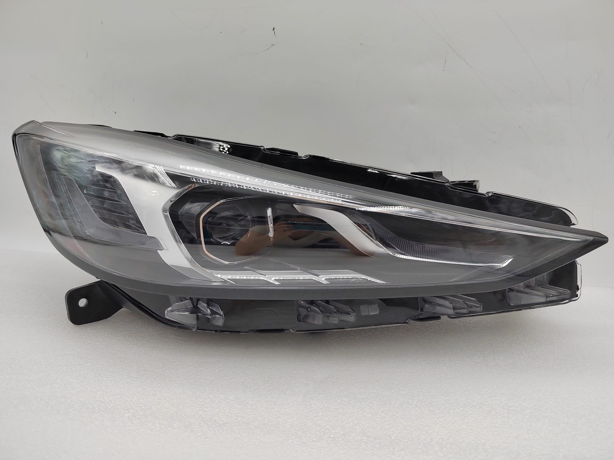 MG 5 GT 2023-2024 LED R.H.S HEADLIGHT ASSEMBLY