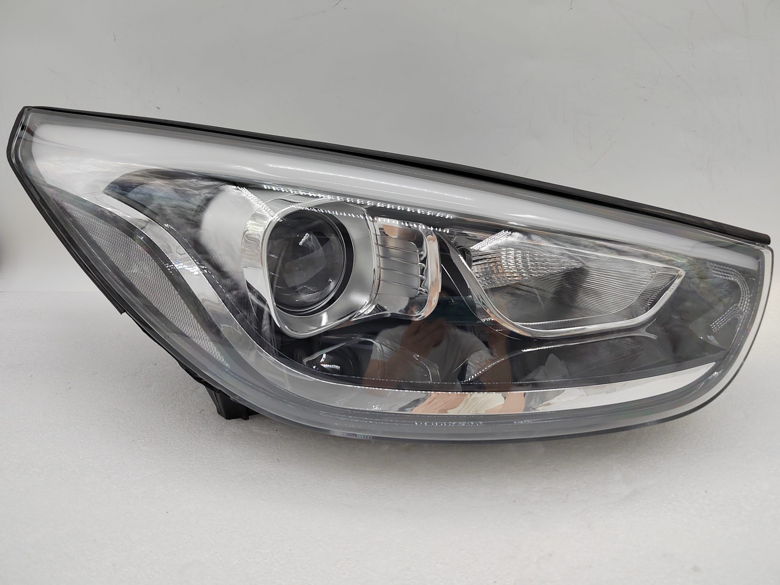 HYUNDAI IX35 SE 2013-2015 HALOGEN R.H.S HEADLIGHT ASSEMBLY
