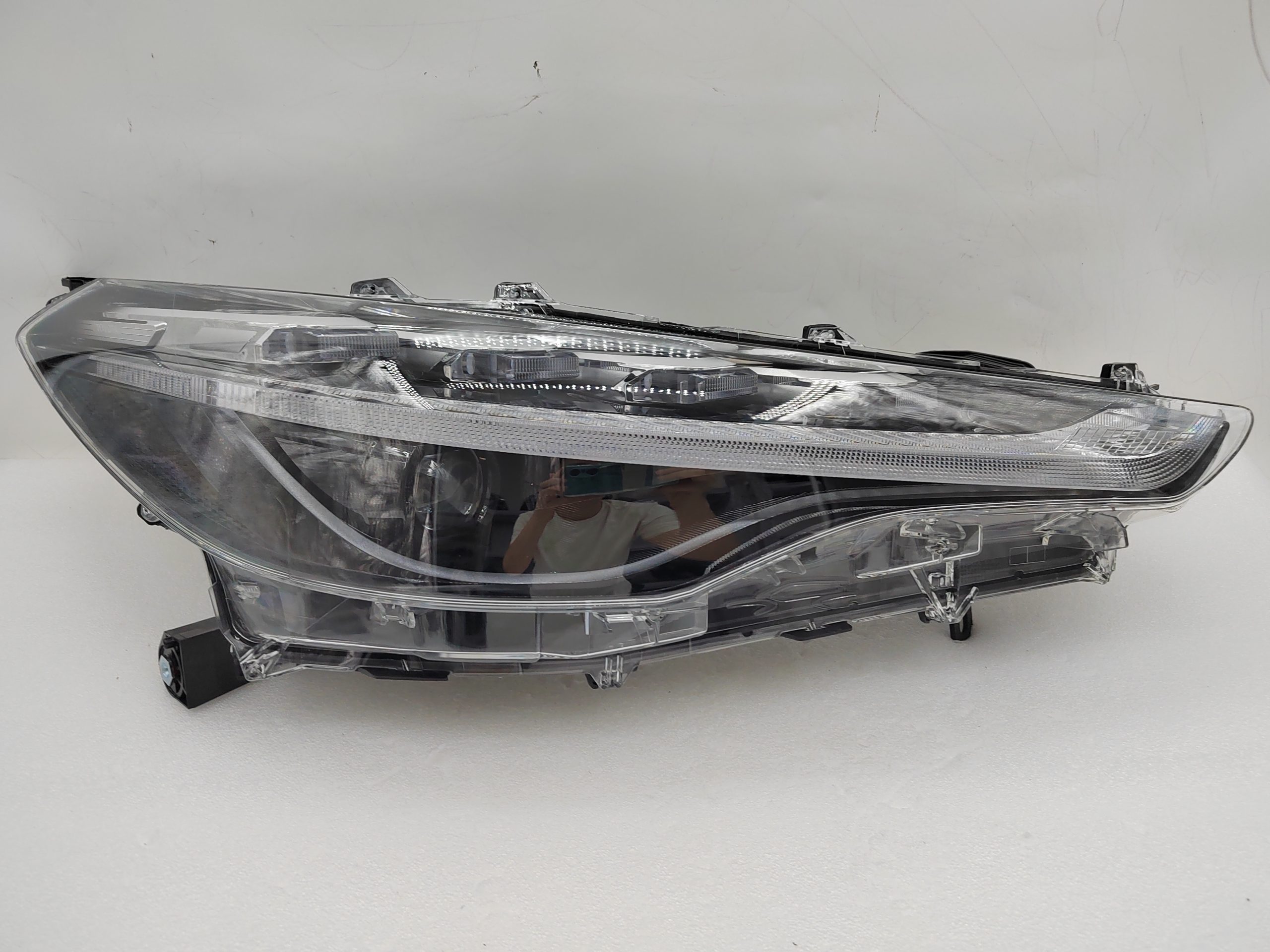 TOYOTA COROLLA CROSS 2021-2023 LED R.H.S HEADLIGHT ASSEMBLY