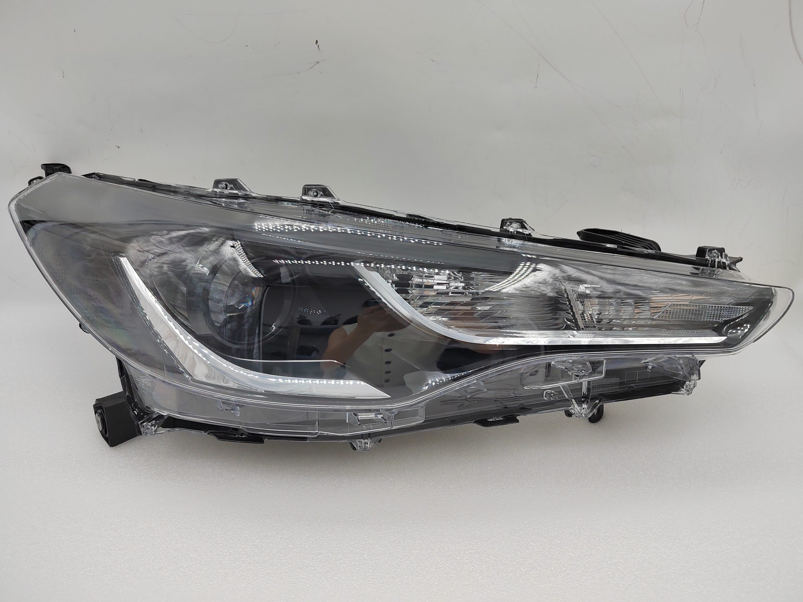 TOYOTA COROLLA CROSS 2021-2023 LED R.H.S HEADLIGHT ASSEMBLY