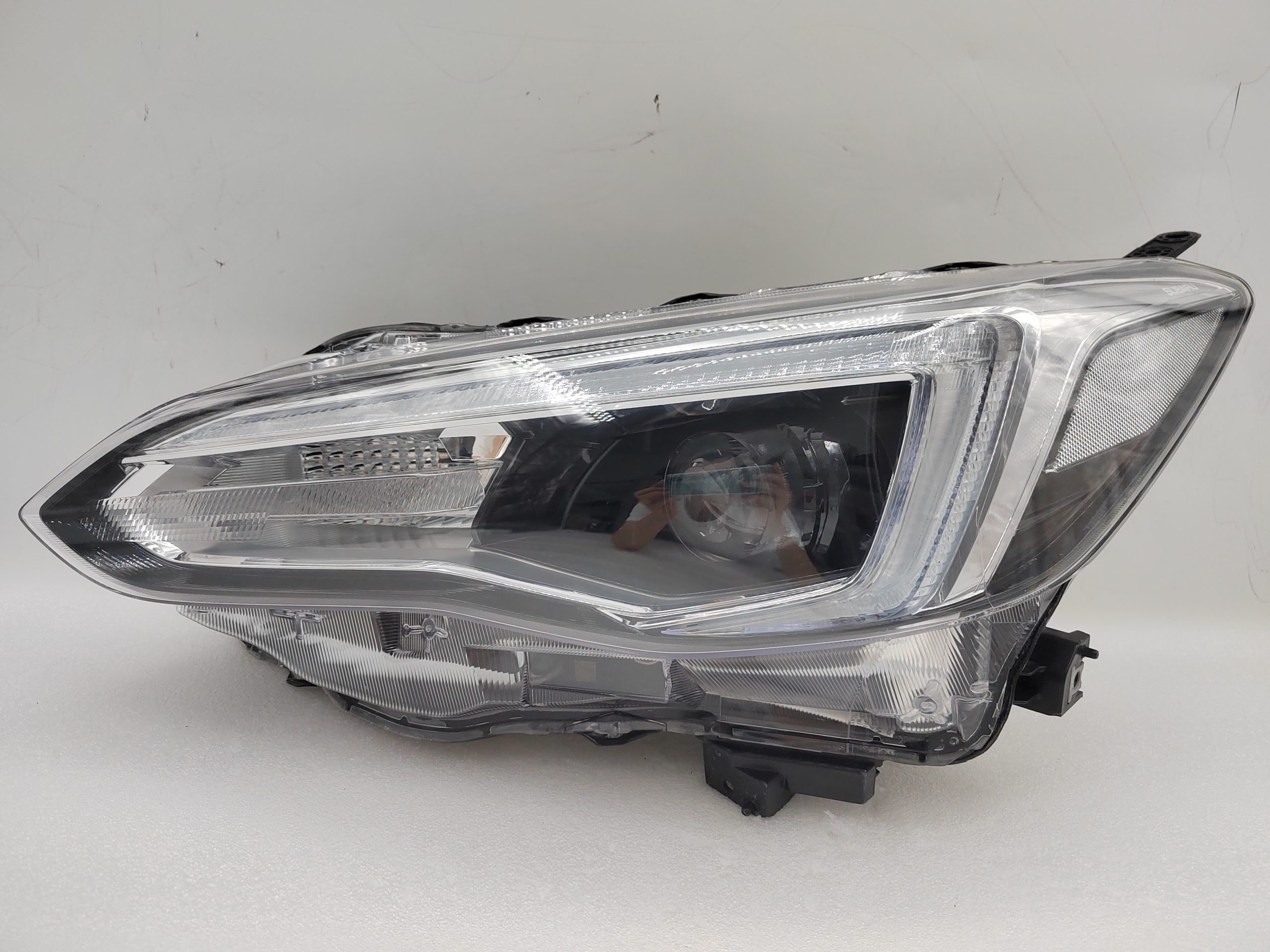 SUBARU IMPREZA XV 2020-2023 LED L.H.S HEADLIGHT ASSEMBLY