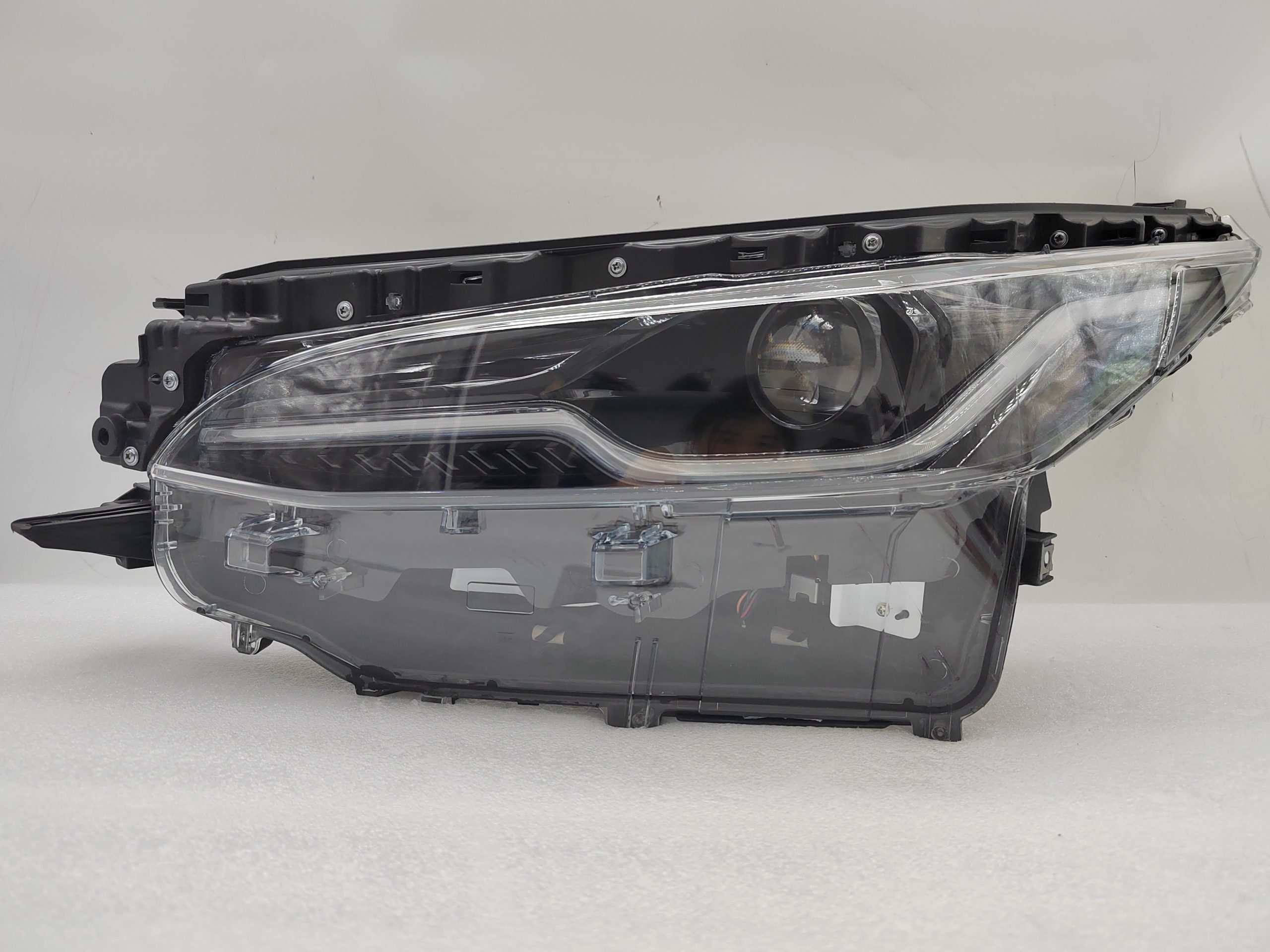 TOYOTA  FORTUNER 2021-2023 LED L.H.S HEADLIGHT ASSEMBLY
