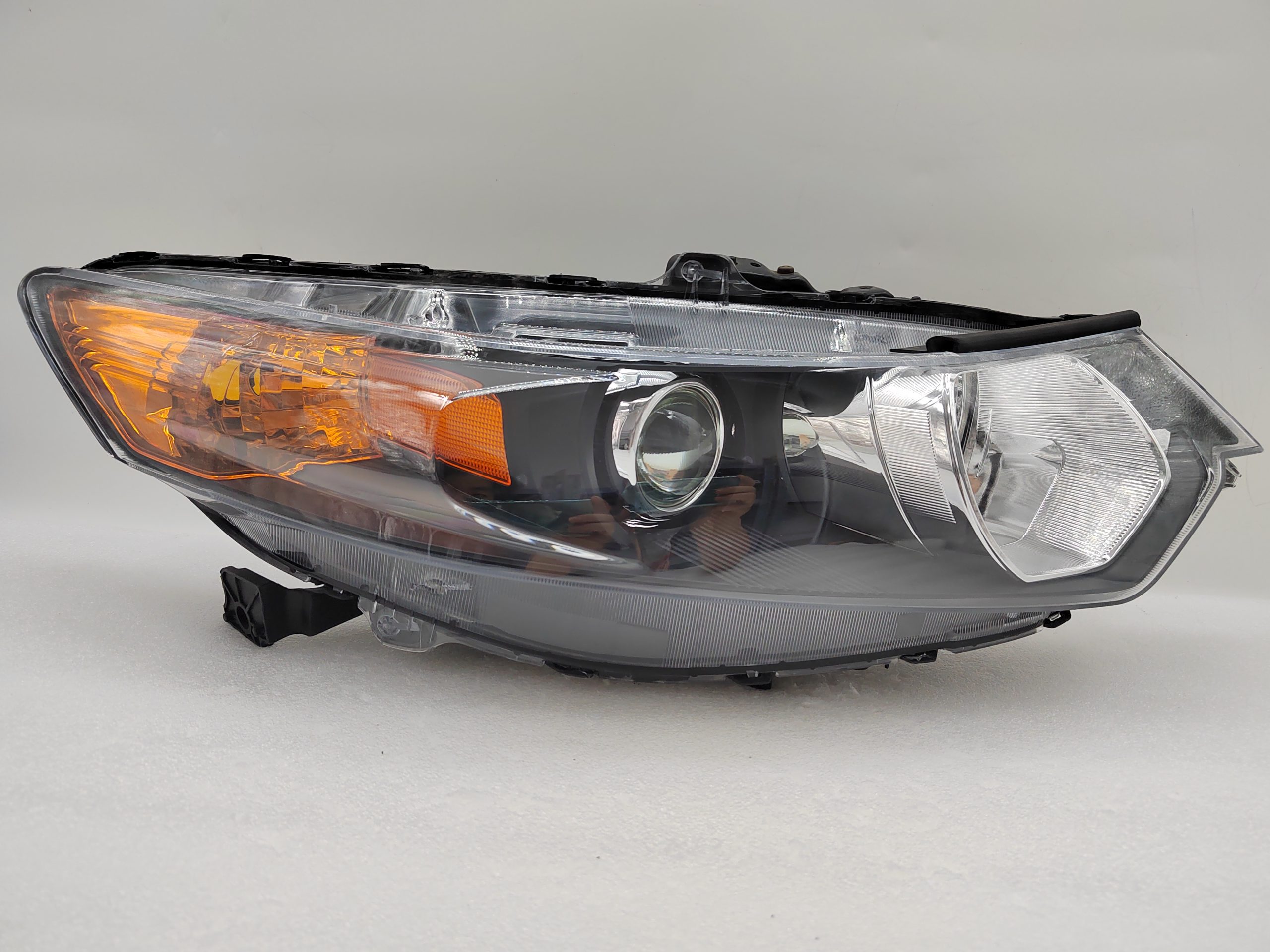 HONDA ACCORD 8 2009-2014 XENON R.H.S HEADLIGHT ASSEMBLY