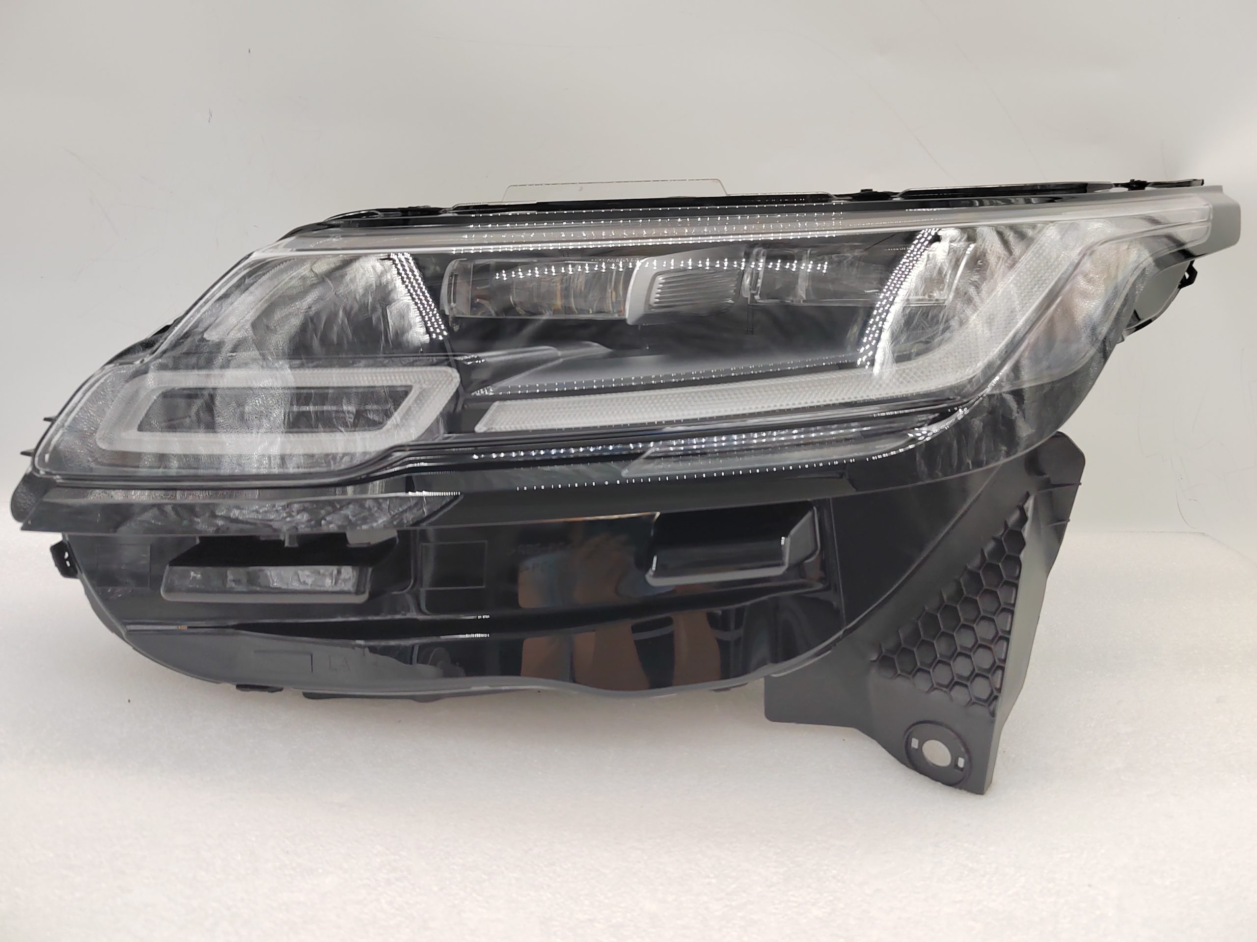 LAND ROVER RANGE ROVER VELAR 2017-2023 LED L.H.S HEADLIGHT ASSEMBLY