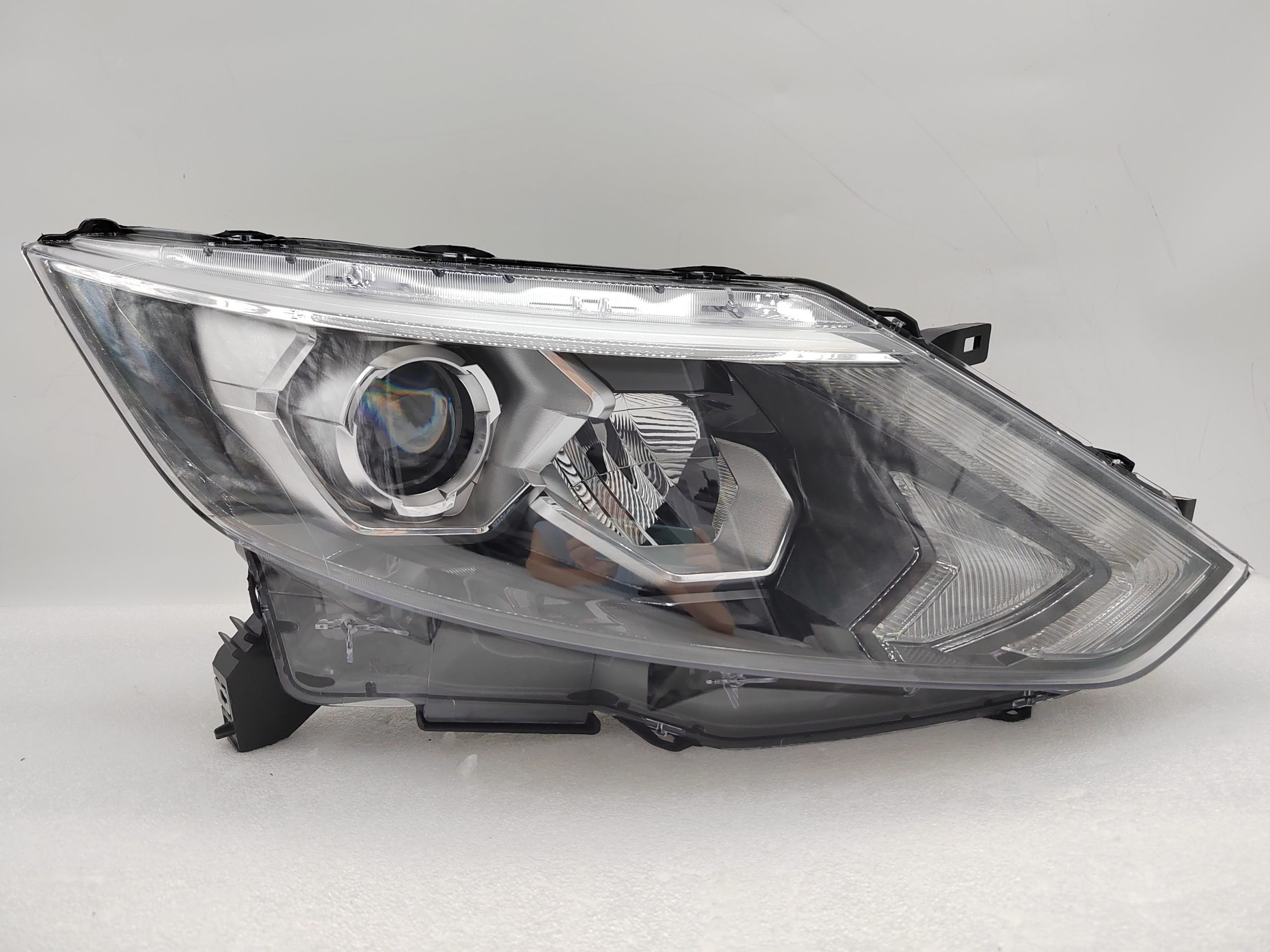 NISSAN QASHQAI J11 2014-2016 LED R.H.S HEADLIGHT ASSEMBLY