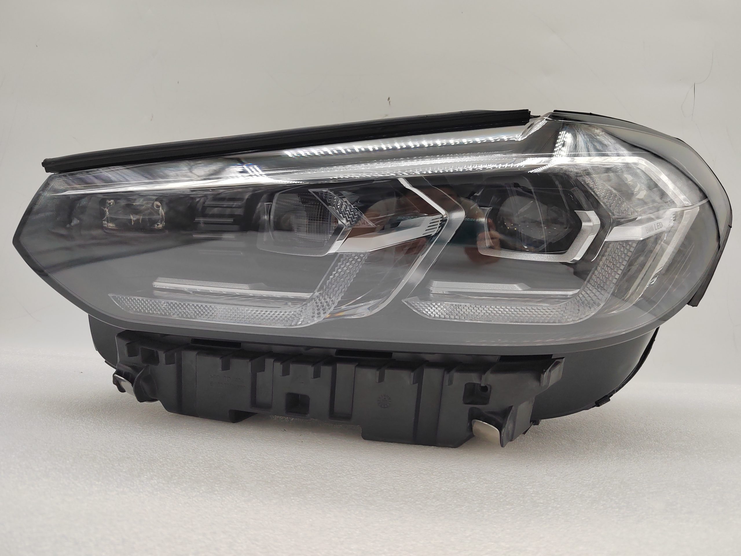 BMW X3 X4 2022-2023 LED L.H.S HEADLIGHT ASSEMBLY