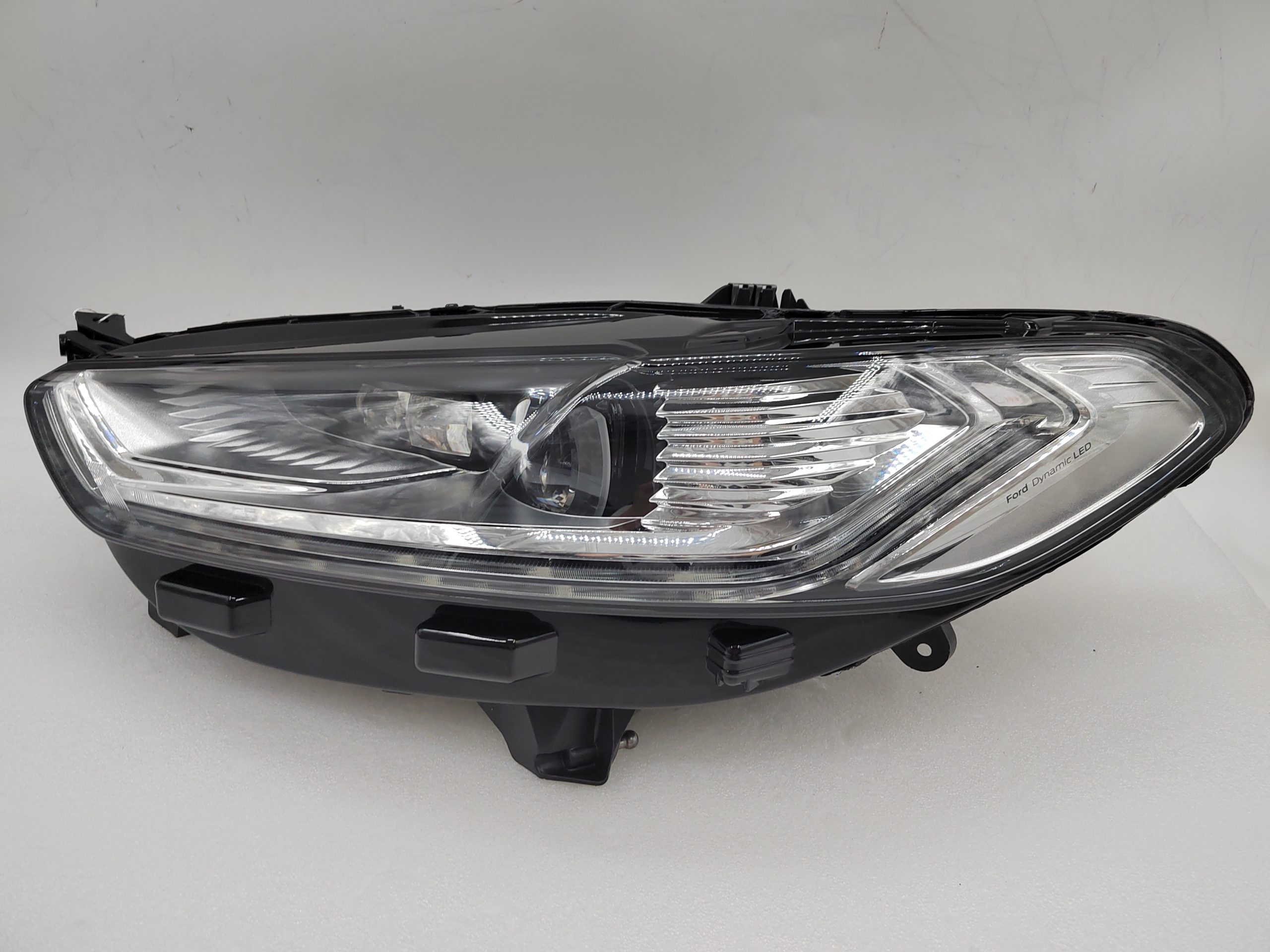 FORD MONDEO MK5 2015-2019 LED L.H.S HEADLIGHT ASSEMBLY
